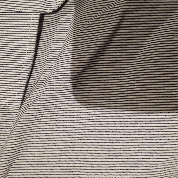 Michael Kors navy w/white pinstripe button down like new shirt sz15.5 34/35 Sz M - Picture 6 of 6